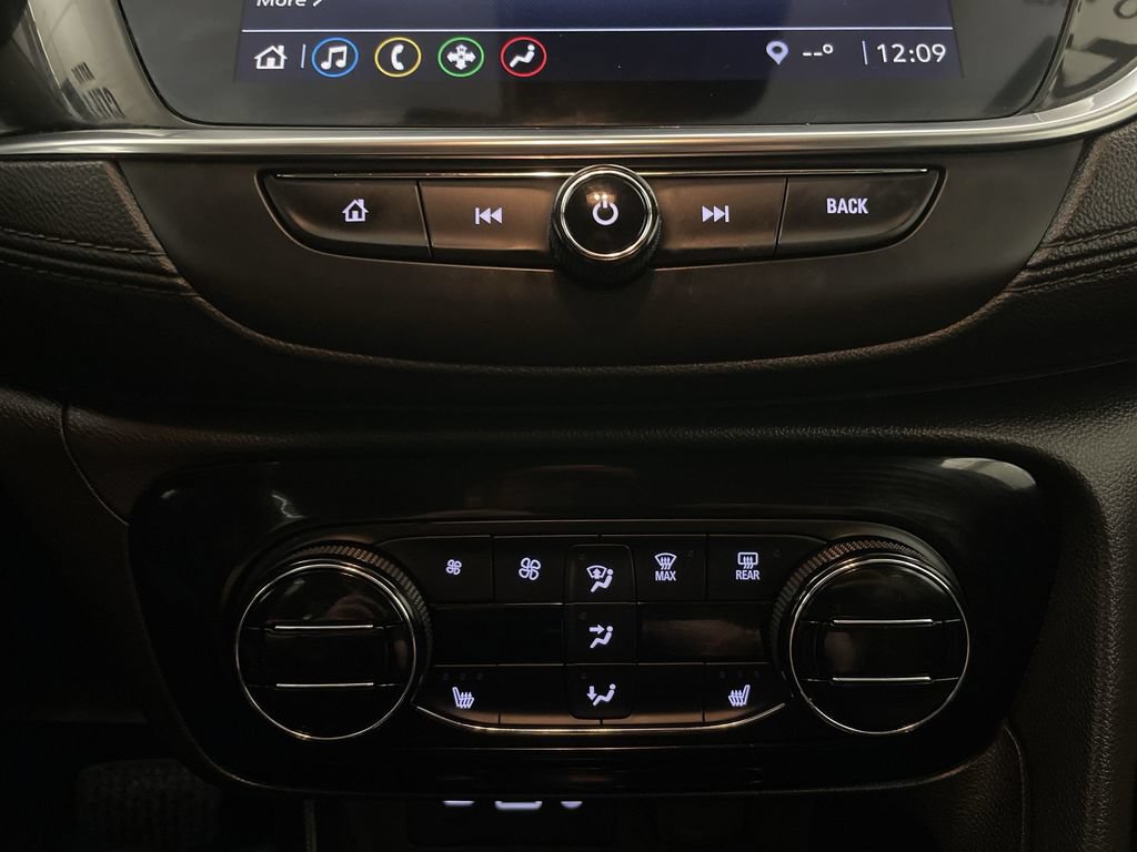 Used 2021 Buick Encore GX Select FWD image 11