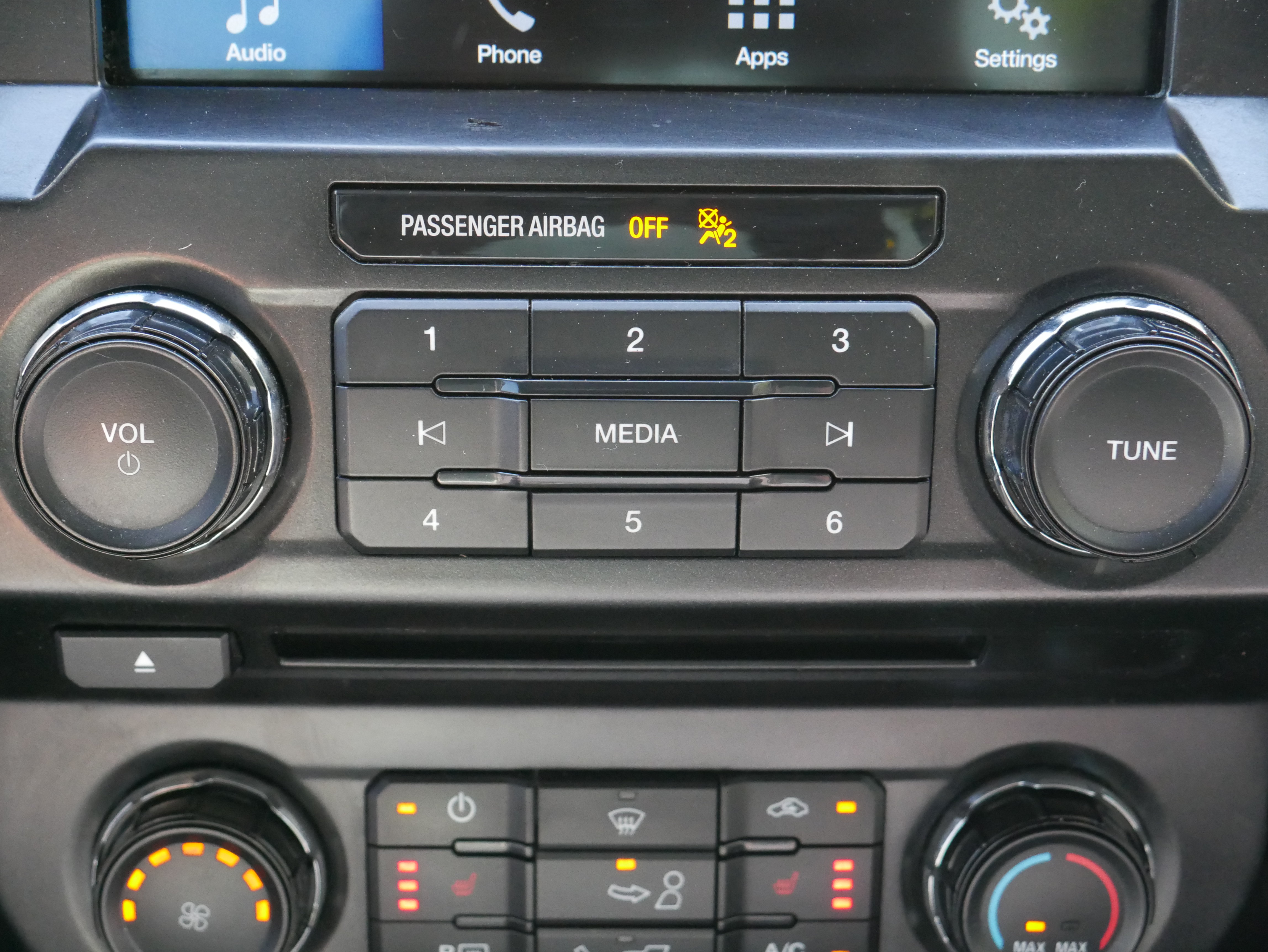 Used 2018 Ford F150 XLT w/ Equipment Group 302A Luxury AWD/4WD image 20