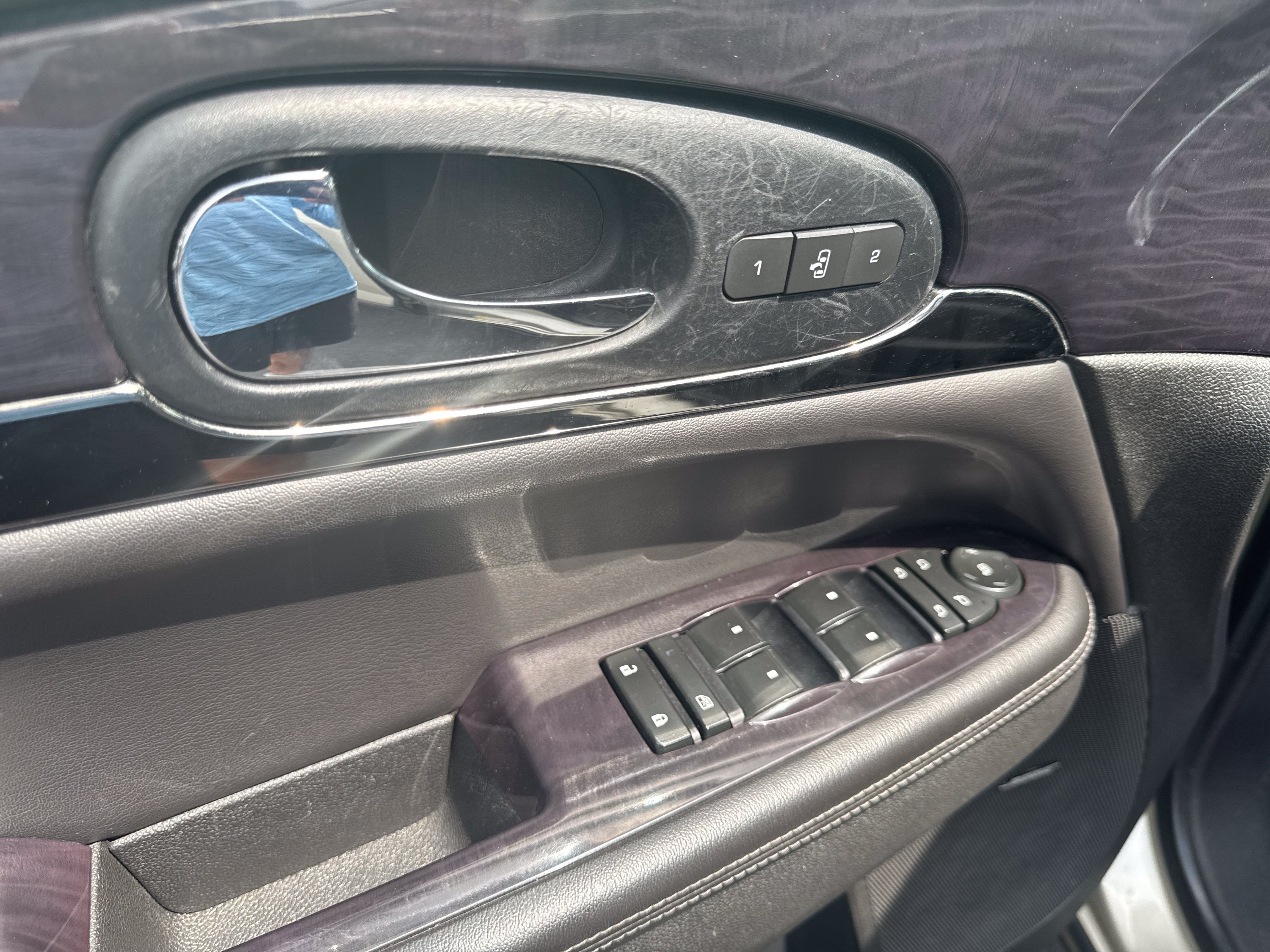 Used 2017 Buick Enclave Premium w/ Experience Buick Package FWD image 14
