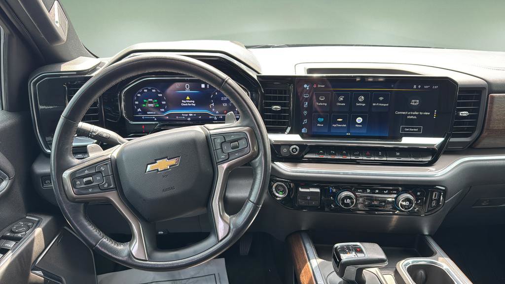Used 2022 Chevrolet Silverado 1500 High Country w/ Technology Package RWD image 9
