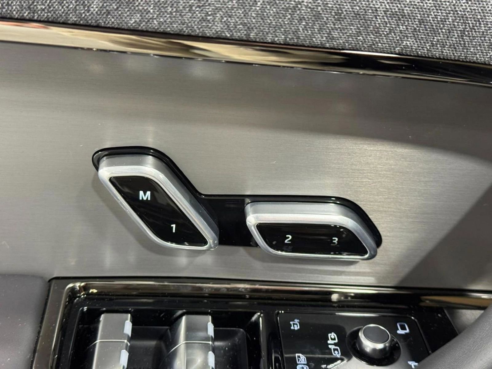 New 2026 Land Rover Range Rover Sport Dynamic SE image 23