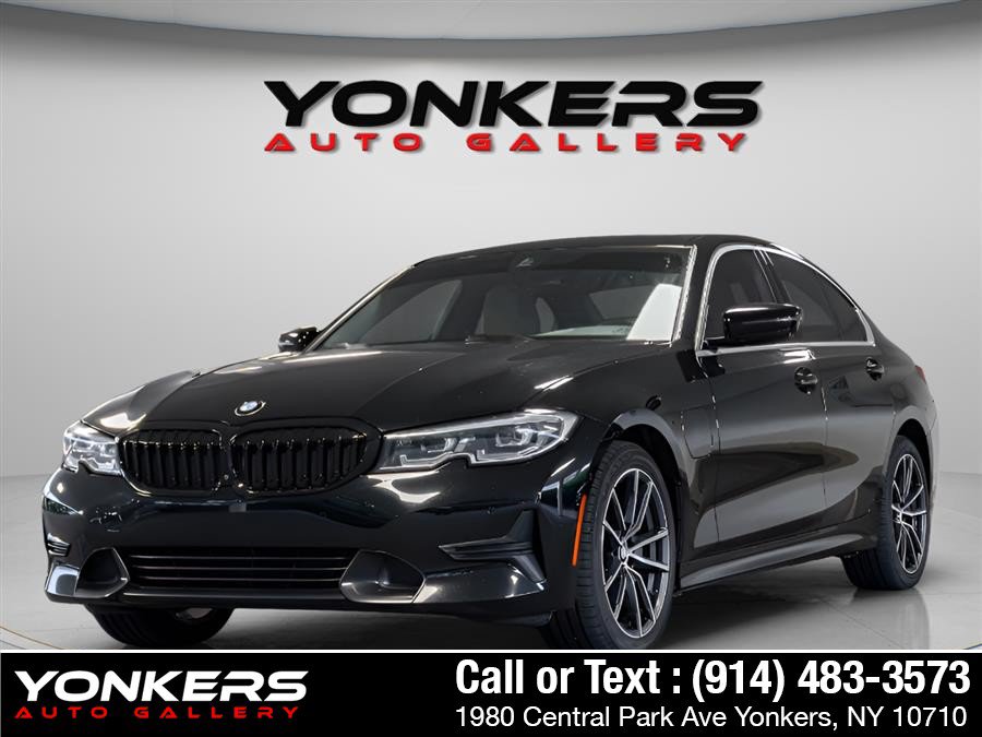 Used 2021 BMW 330e w/ Convenience Package RWD image 1
