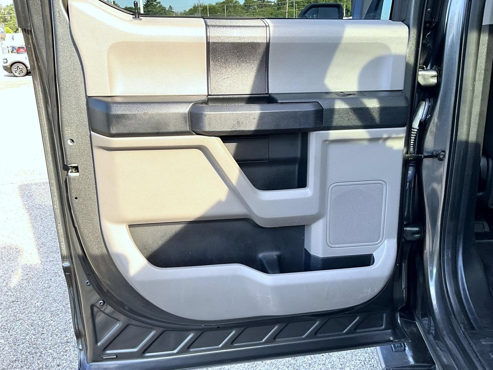 Used 2018 Ford F150 XL w/ Equipment Group 101A Mid AWD/4WD image 22