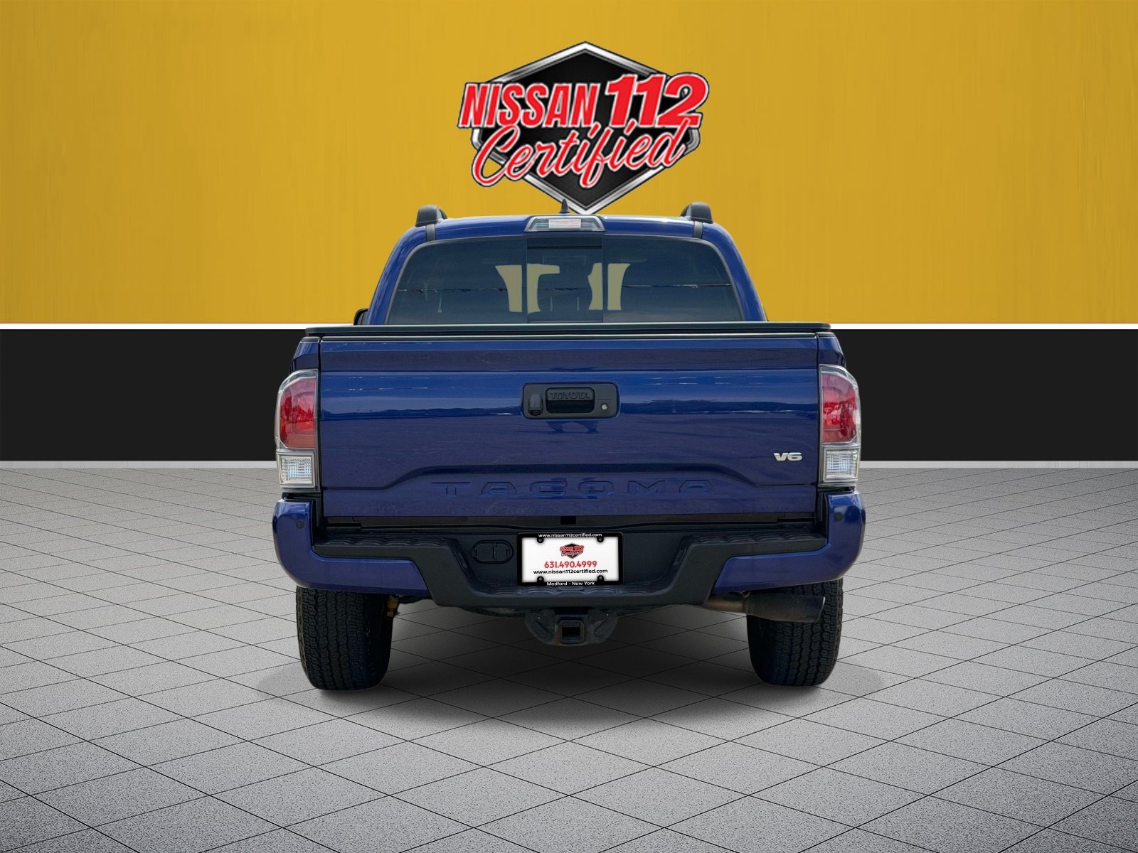 Used 2022 Toyota Tacoma TRD Off-Road w/ Technology Package AWD/4WD image 4