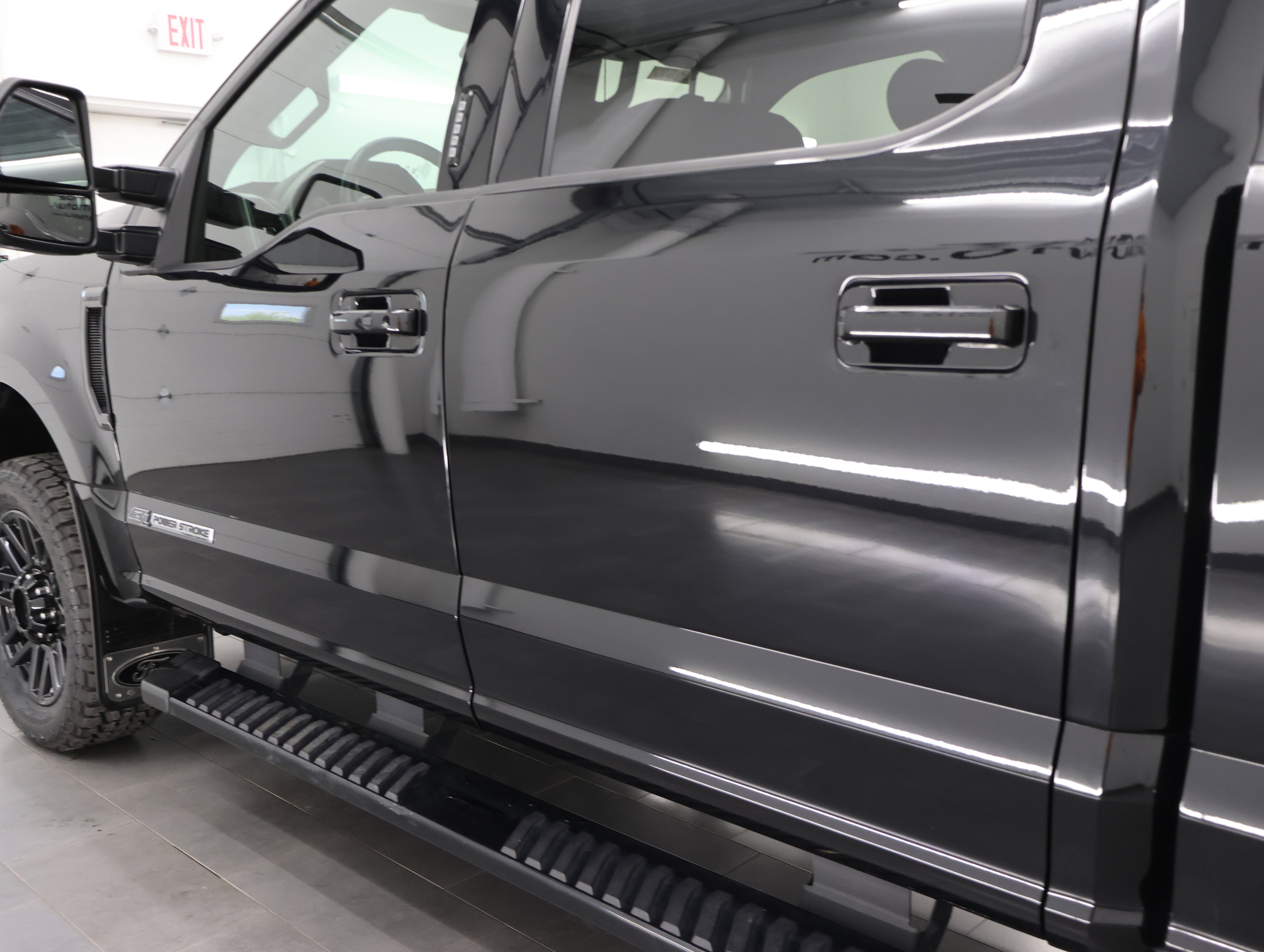 Used 2021 Ford F350 Lariat AWD/4WD image 30
