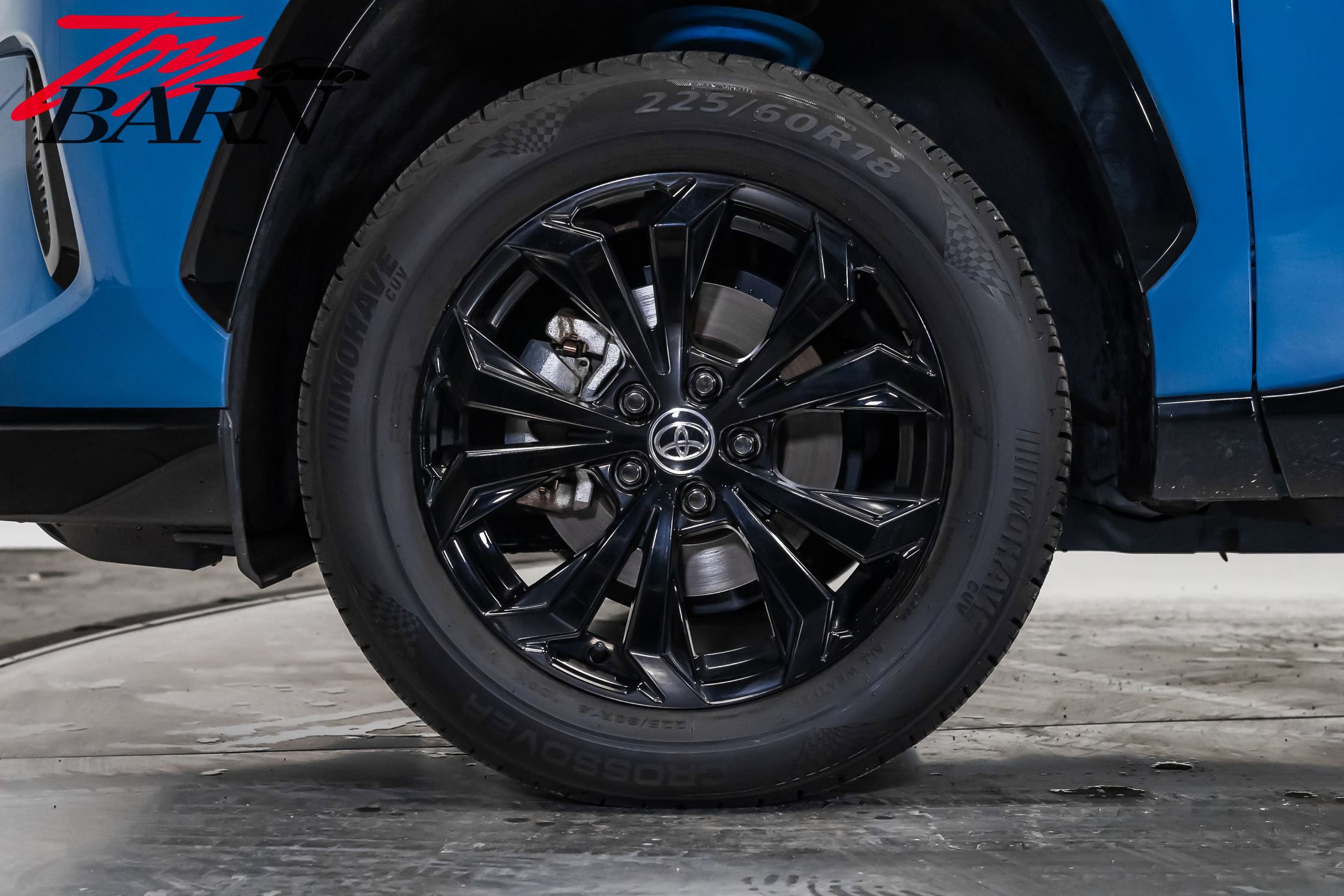 Used 2023 Toyota RAV4 SE w/ Convenience Package image 17