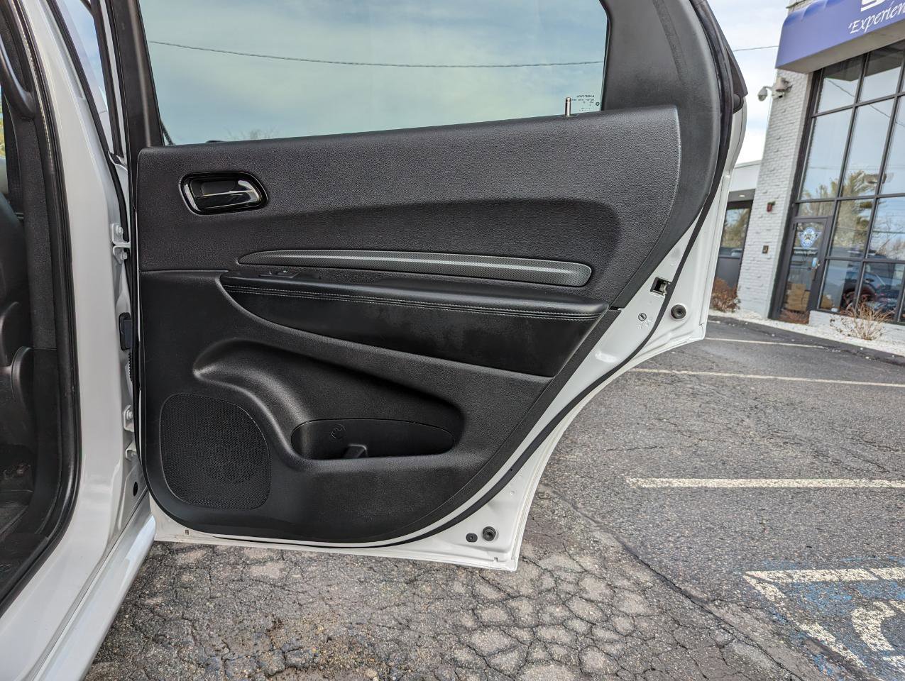 Used 2022 Dodge Durango GT image 35