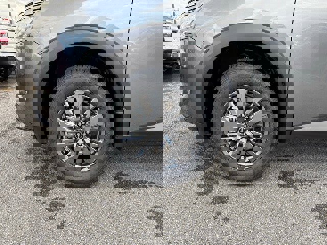 New 2025 Nissan Pathfinder SV image 9