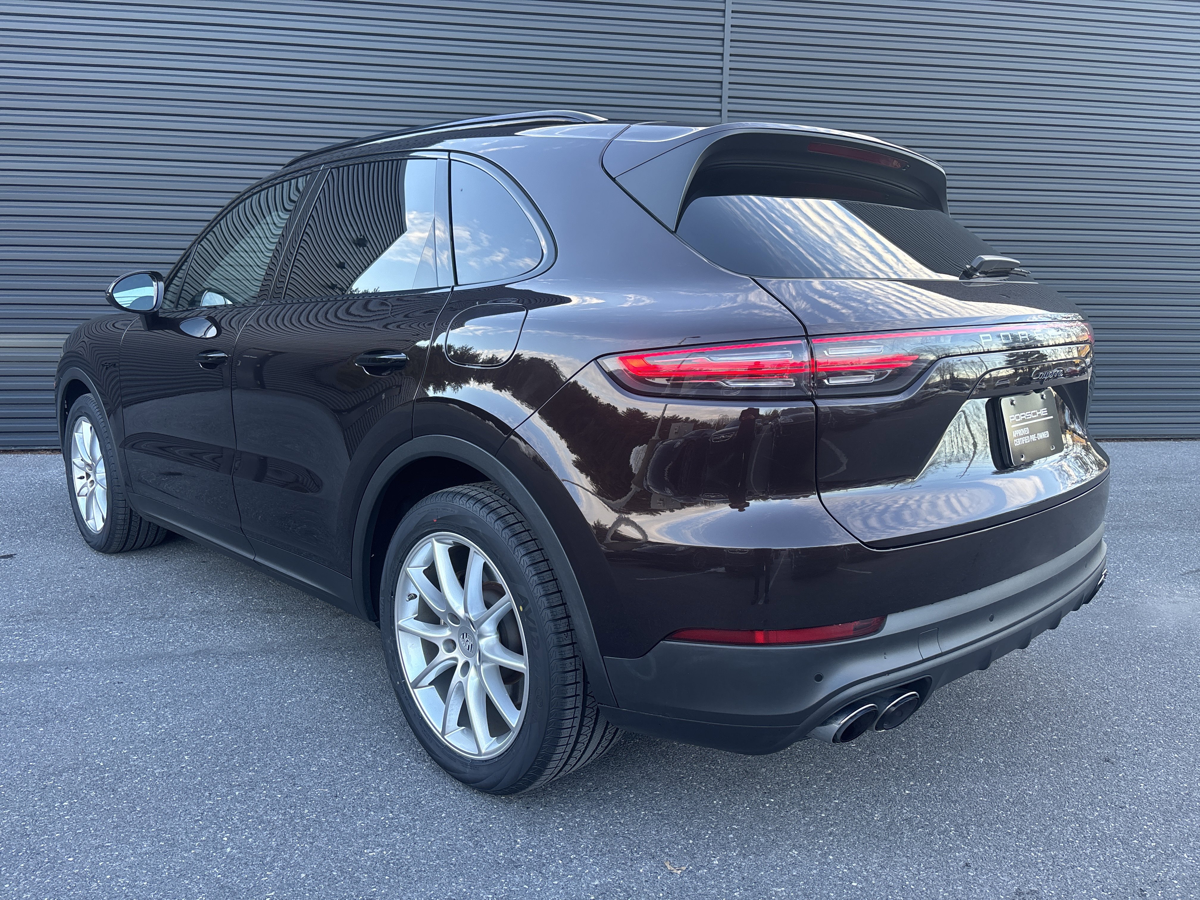 Certified 2022 Porsche Cayenne E-Hybrid image 16