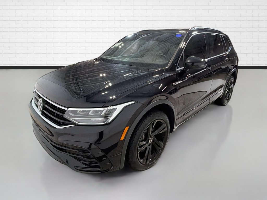 Used 2024 Volkswagen Tiguan SE R-Line AWD/4WD image 5