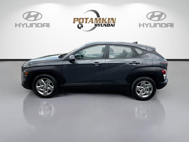 Certified 2024 Hyundai Kona SE image 8