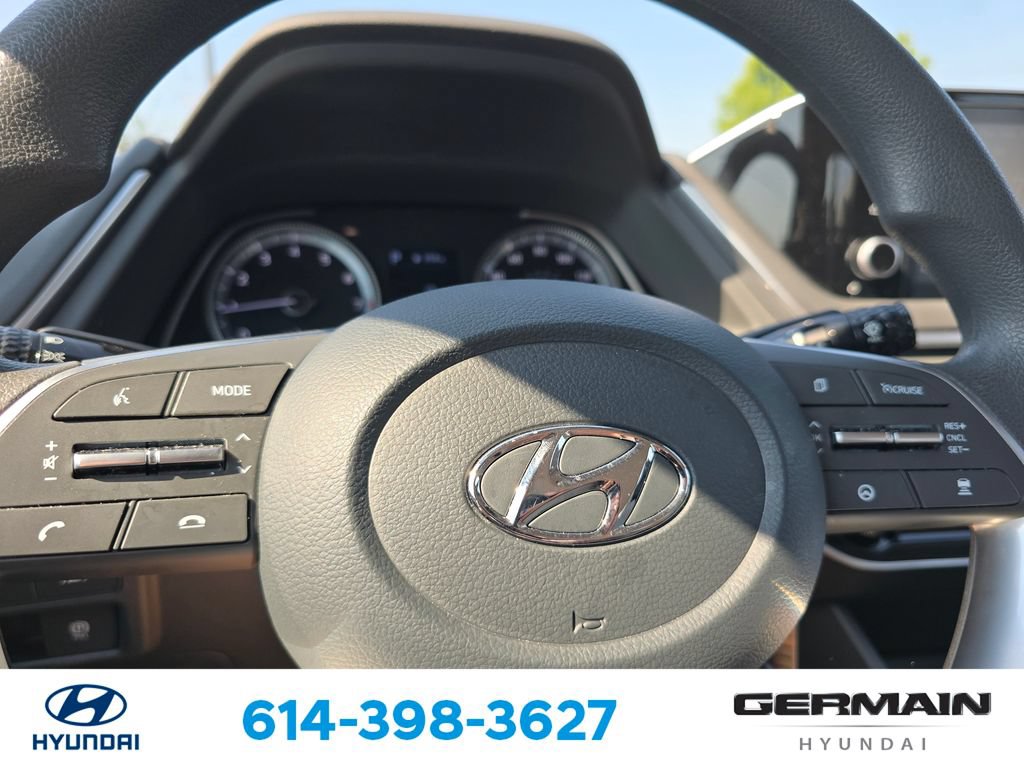 Used 2023 Hyundai Sonata SE w/ Cargo Package FWD image 22