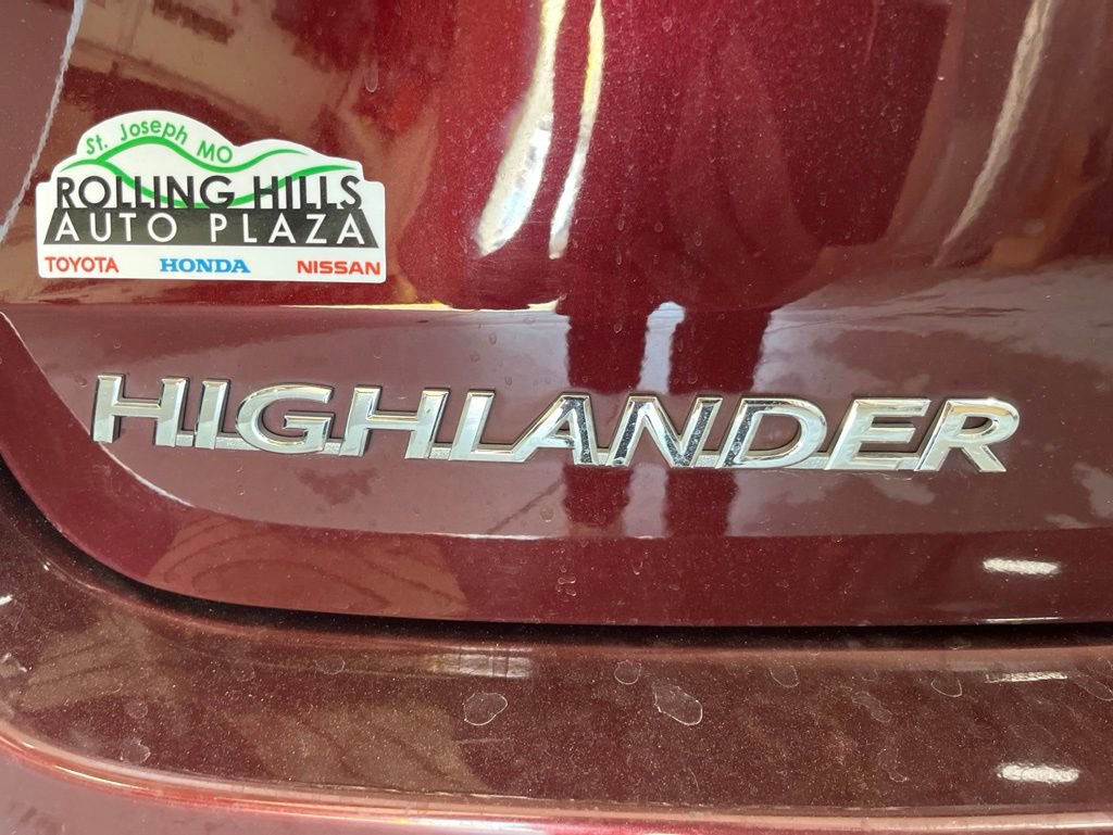 Used 2018 Toyota Highlander Limited Platinum AWD/4WD image 38