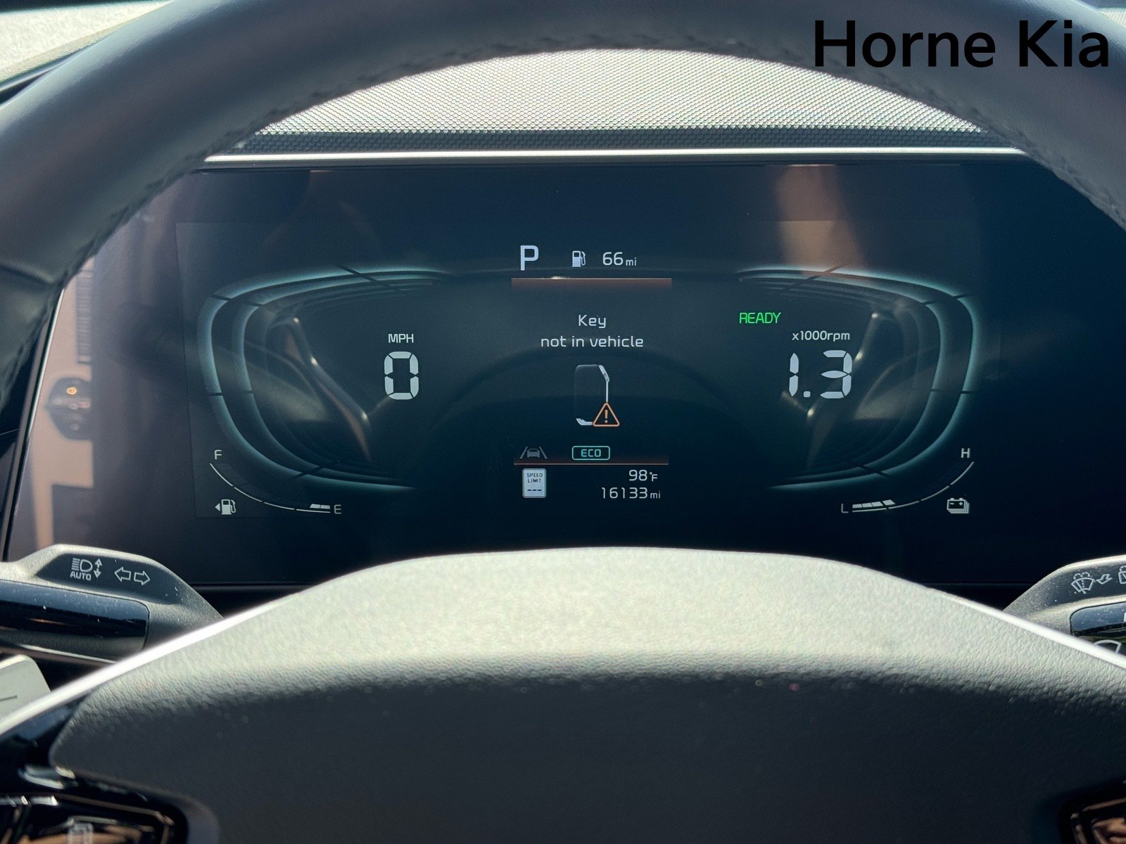 Certified 2024 Kia Niro EX FWD image 17