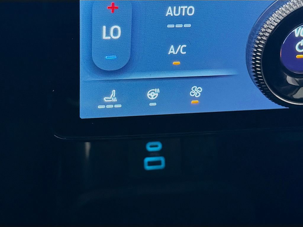 Used 2021 Ford Mustang Mach-E Premium image 25