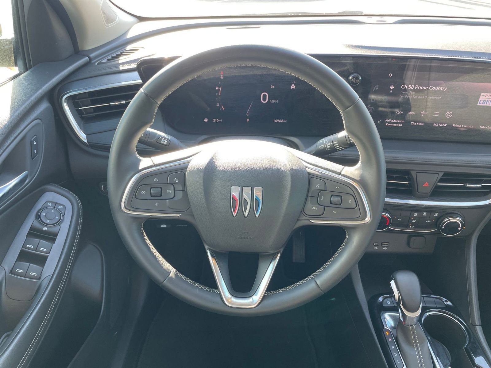 Used 2025 Buick Encore GX Preferred image 27