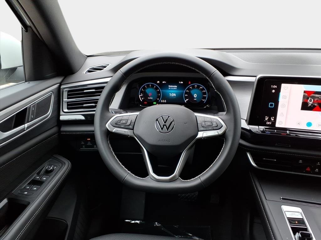 New 2026 Volkswagen Atlas Cross Sport SE image 13