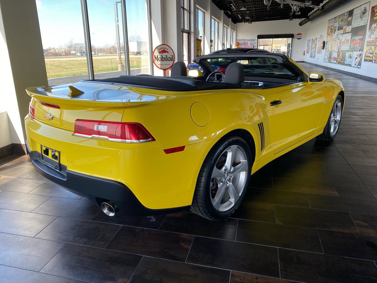Used 2015 Chevrolet Camaro LT image 6