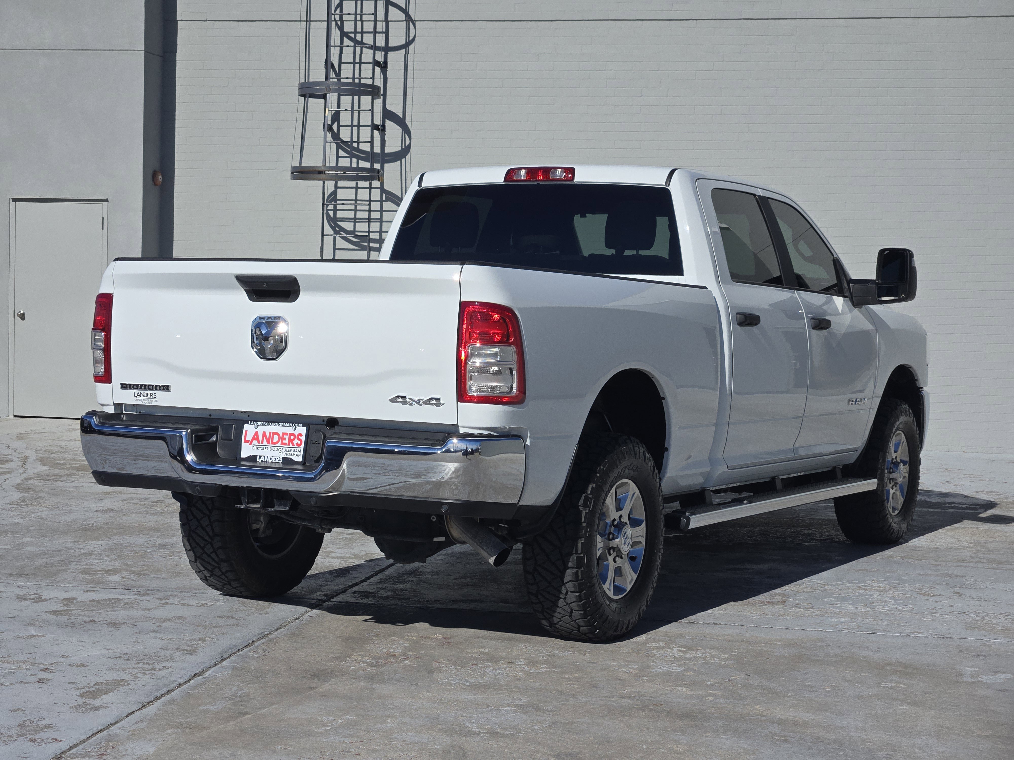 Used 2024 RAM 2500 Big Horn w/ Heated Seats & Wheel Group image 8
