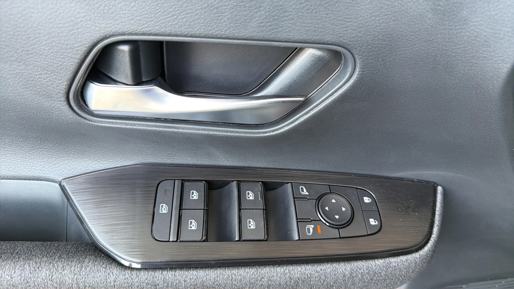 New 2026 Nissan Kicks SV AWD/4WD image 8