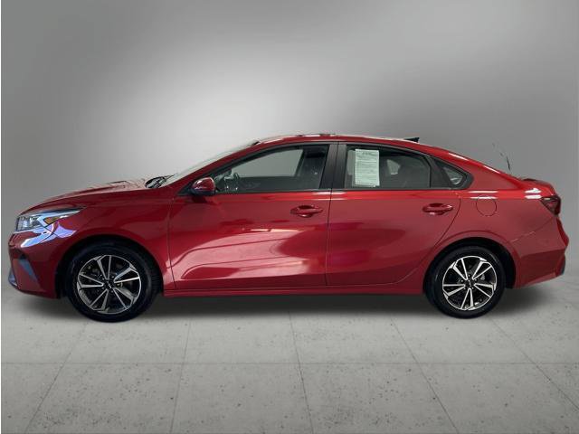 Used 2023 Kia Forte LXS FWD image 2