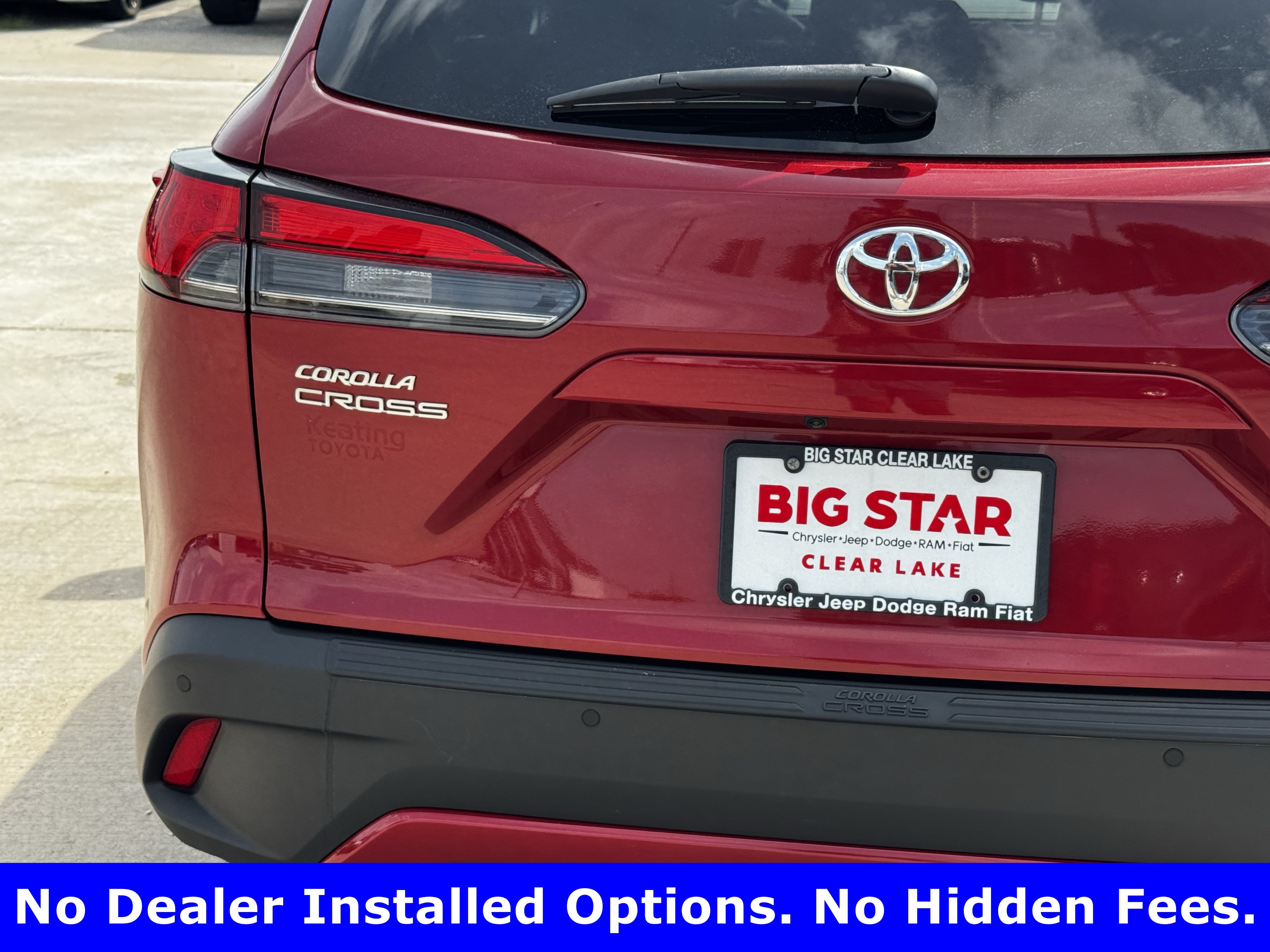 Used 2023 Toyota Corolla Cross XLE w/ Convenience Package AWD/4WD image 11