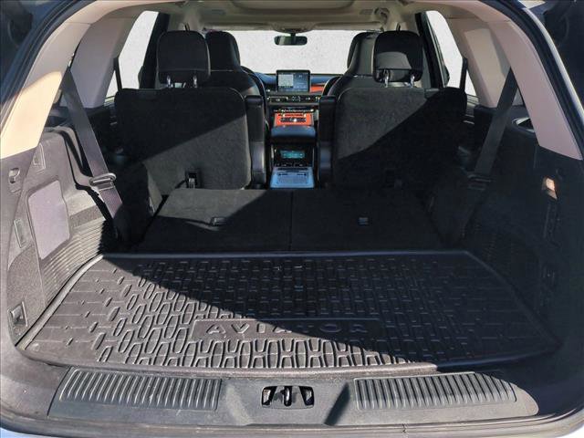 Used 2020 Lincoln Aviator Grand Touring w/ Equipment Group 302A image 6