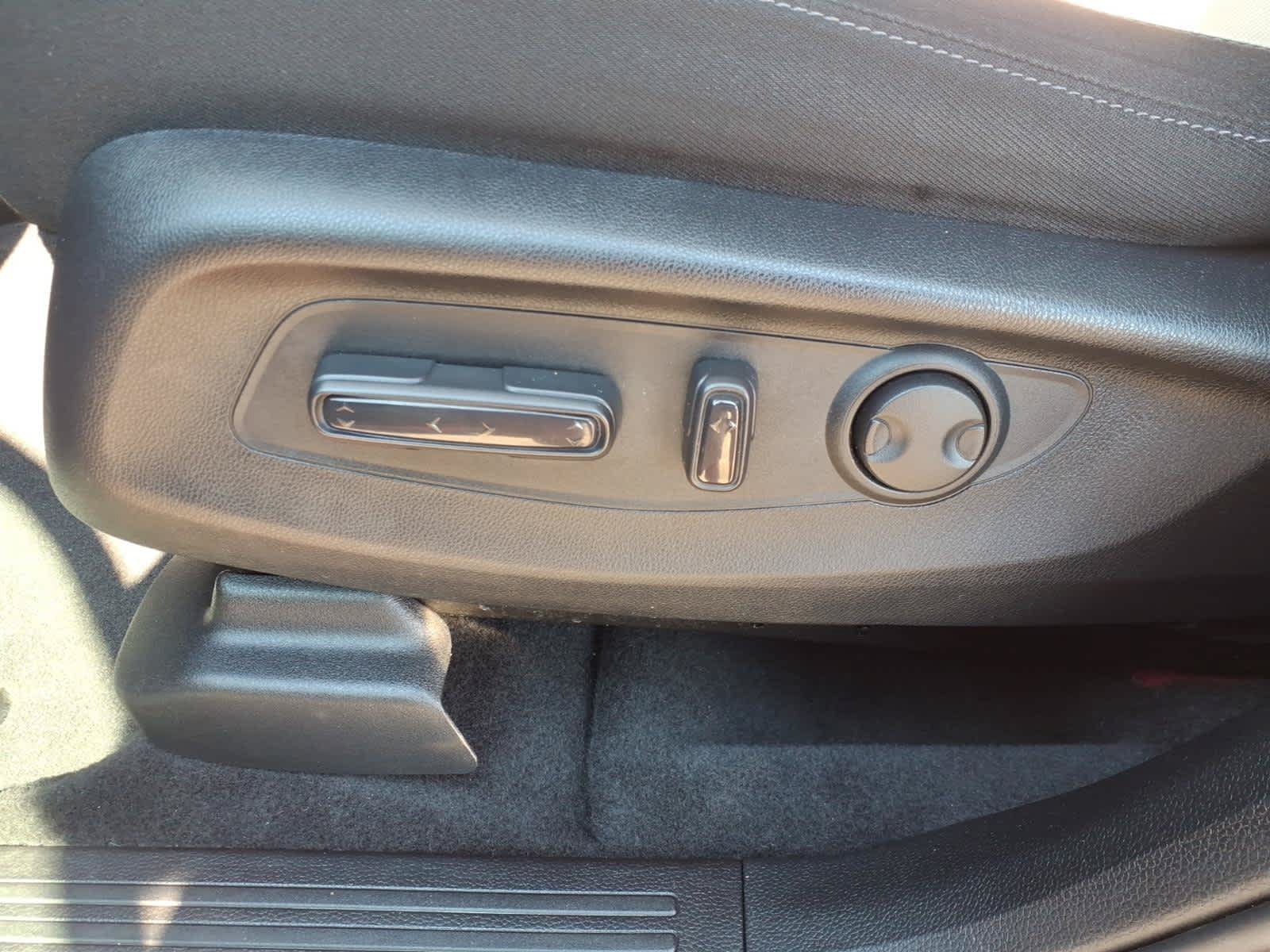 Used 2024 Honda CR-V EX image 17