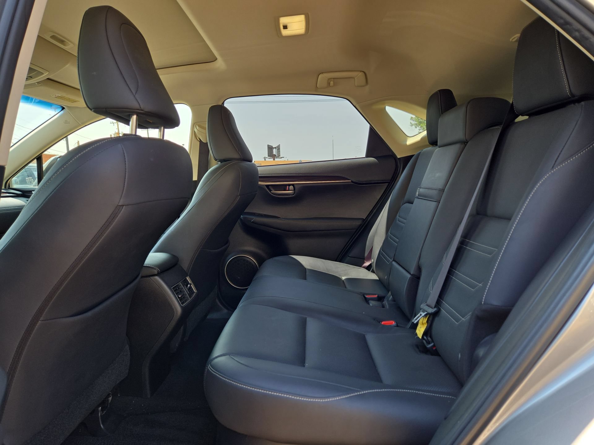 Used 2015 Lexus NX 200t FWD w/ Luxury Package image 13