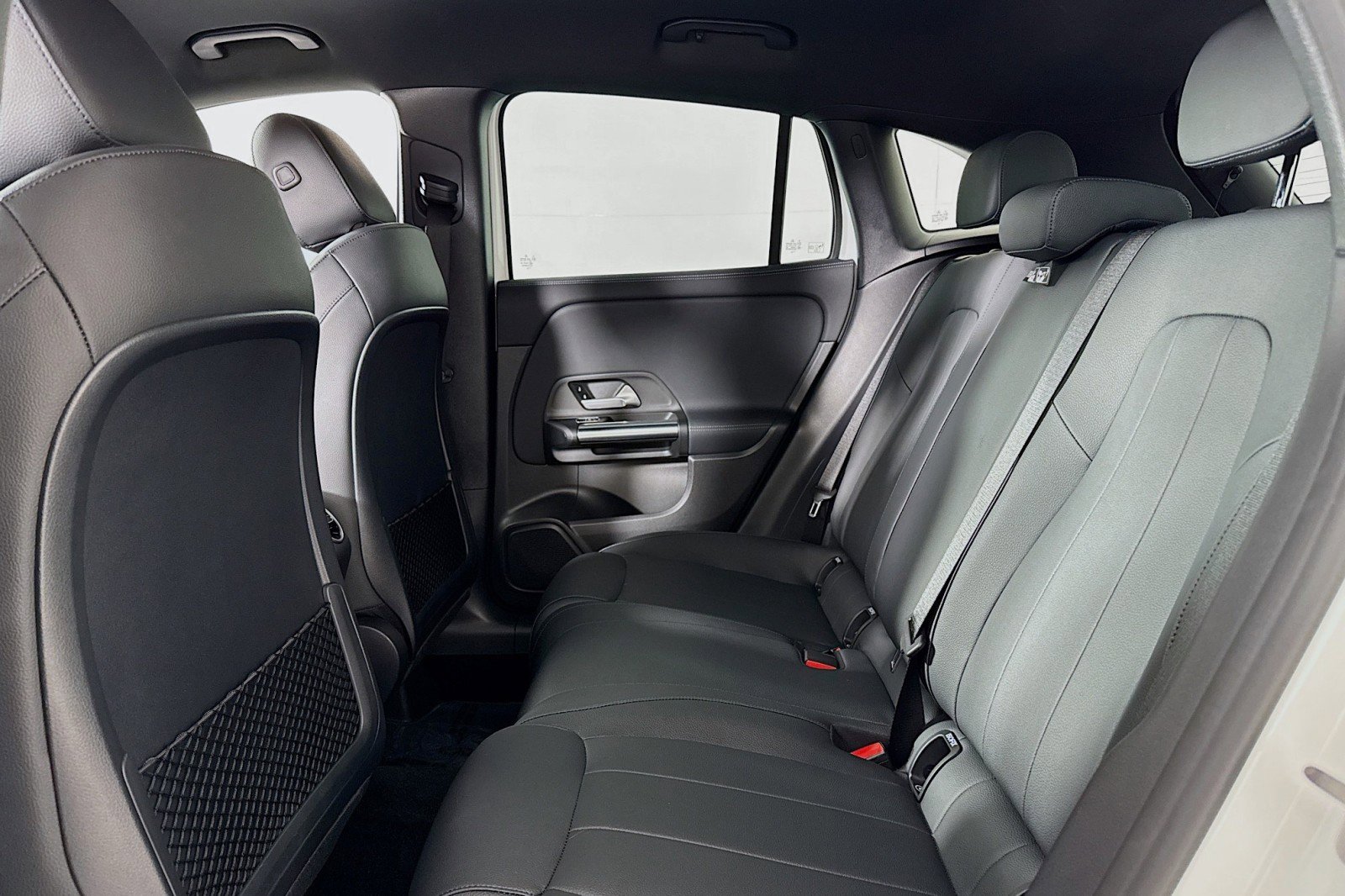 Certified 2026 Mercedes-Benz GLA 250 4MATIC image 8