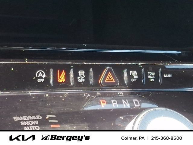 Used 2024 Jeep Wagoneer L Series II w/ Flexible Seating Group AWD/4WD image 29