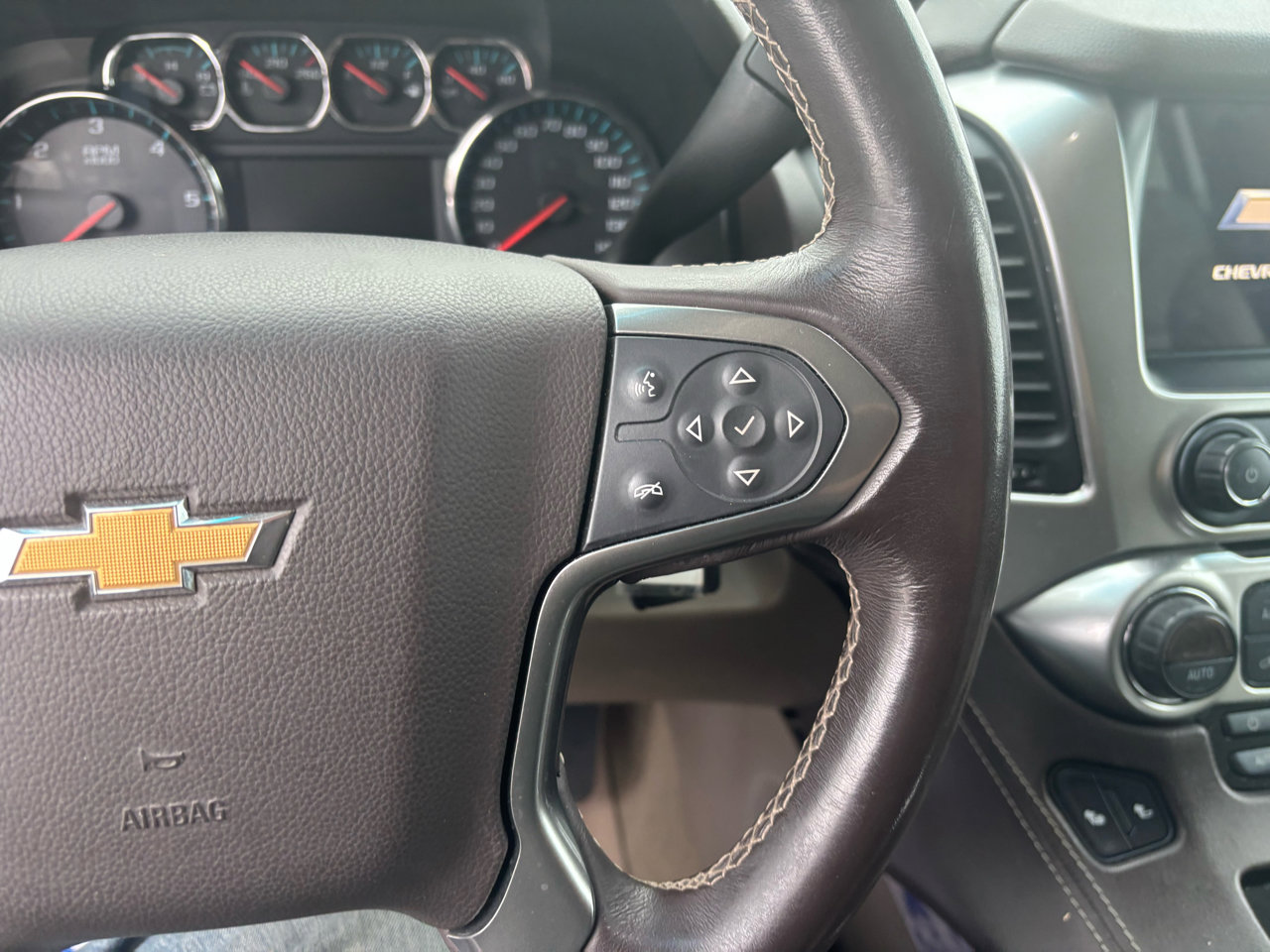 Used 2018 Chevrolet Tahoe LT image 23