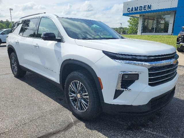 New 2026 Chevrolet Traverse LT w/ Driver Confidence Package FWD image 2
