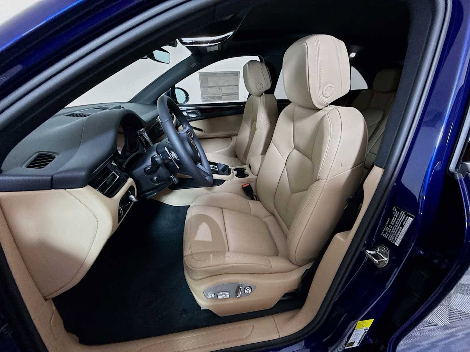 New 2025 Porsche Macan AWD/4WD image 5