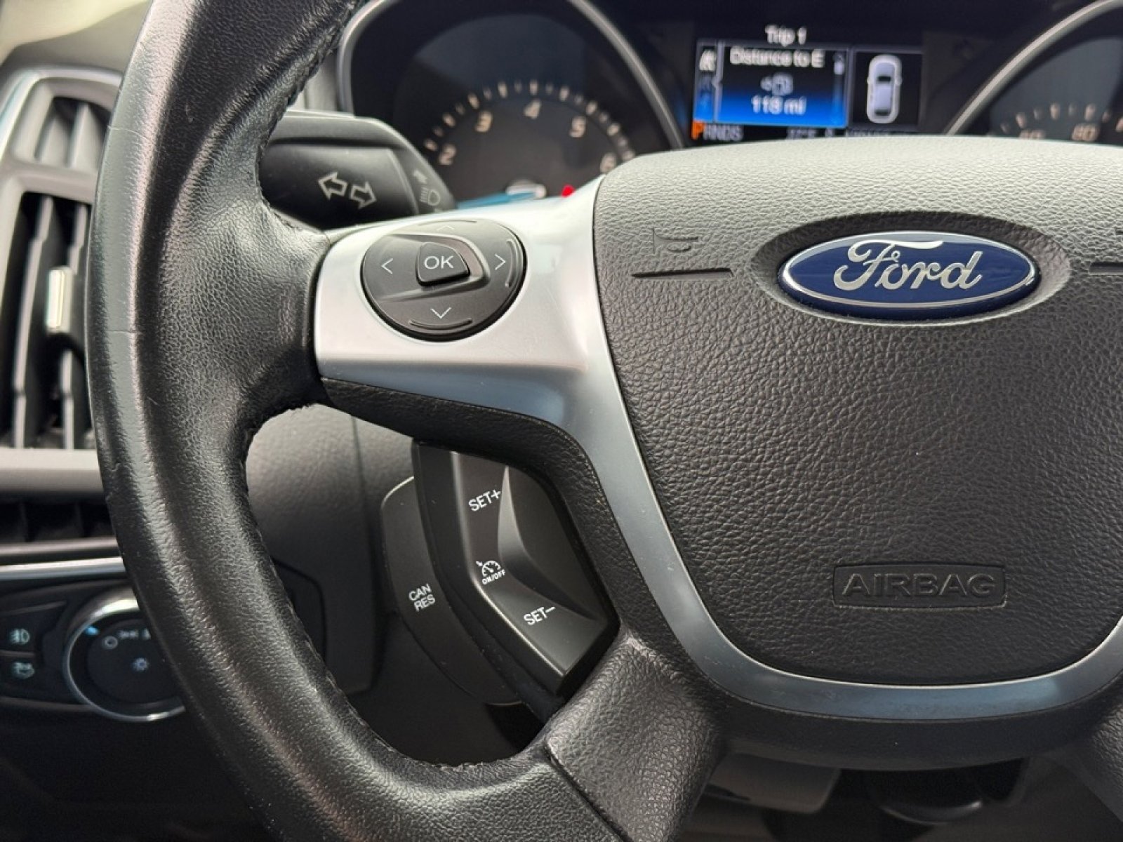 Used 2013 Ford Focus Titanium image 23