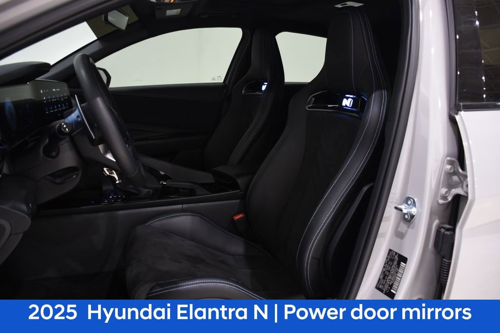 Used 2025 Hyundai Elantra N Base image 22