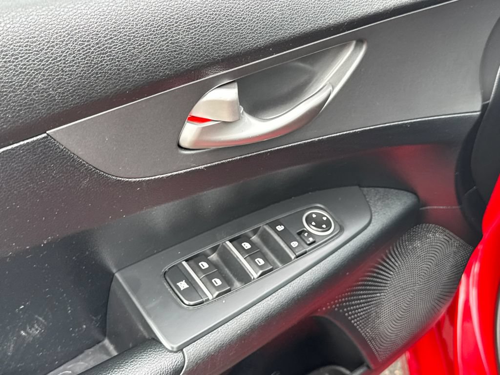 Used 2019 Kia Forte LXS FWD image 26