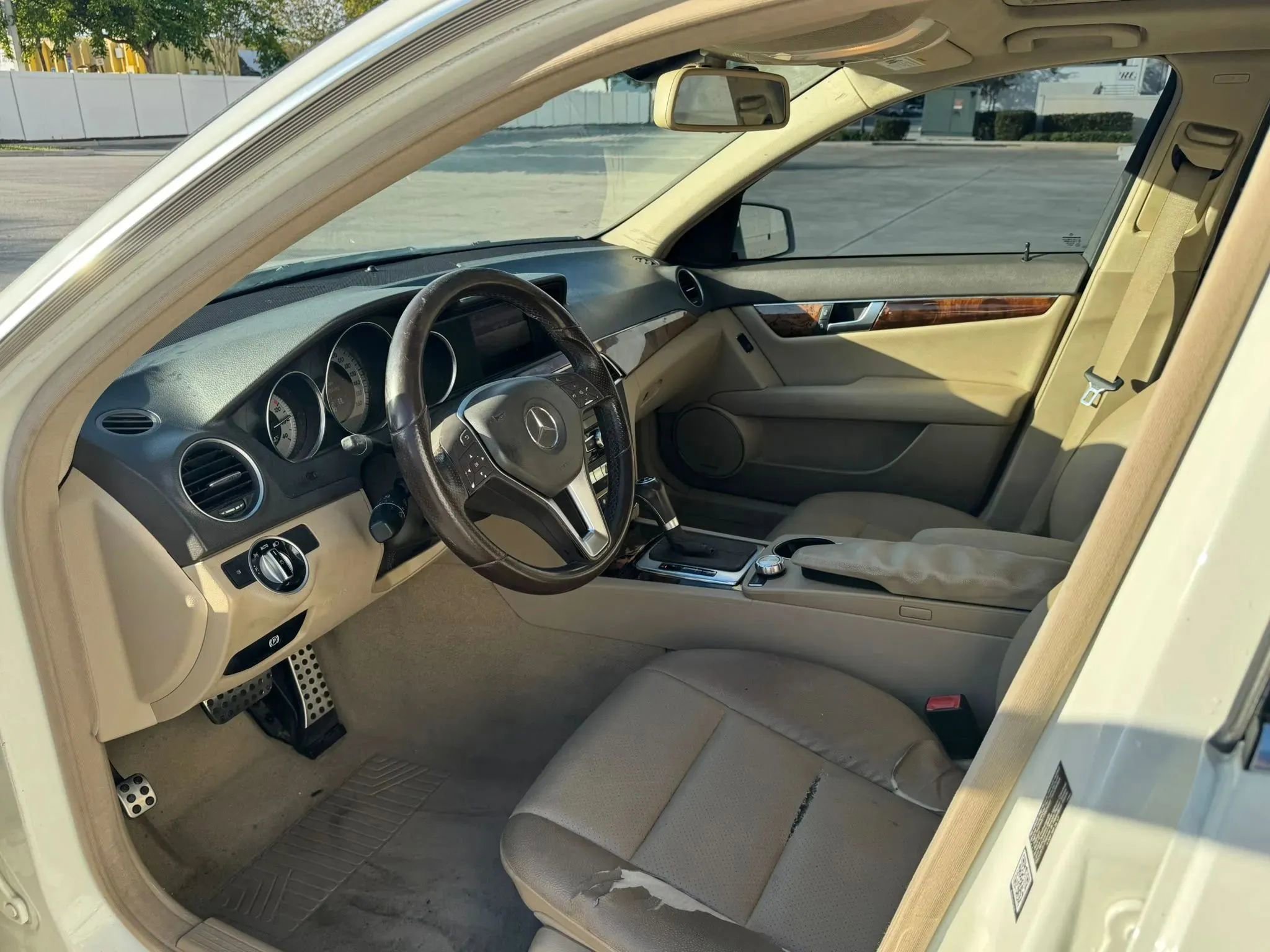 Used 2012 Mercedes-Benz C 350 Sport image 17