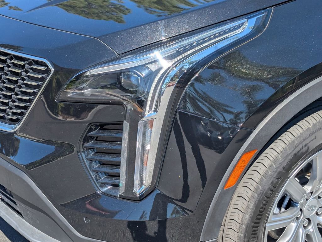 Used 2023 Cadillac XT4 Premium Luxury image 11