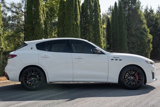 Used 2022 Maserati Levante Modena image 12