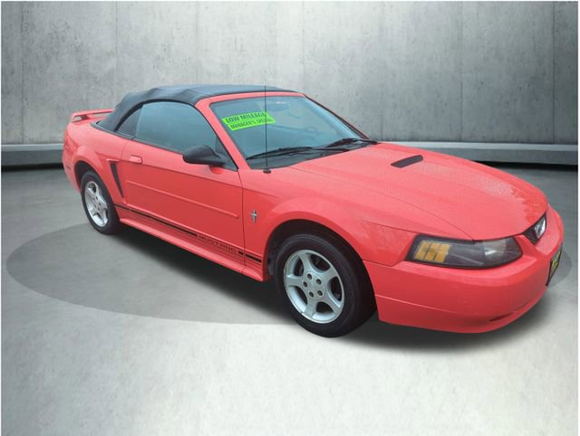Used 2001 Ford Mustang Convertible RWD image 6