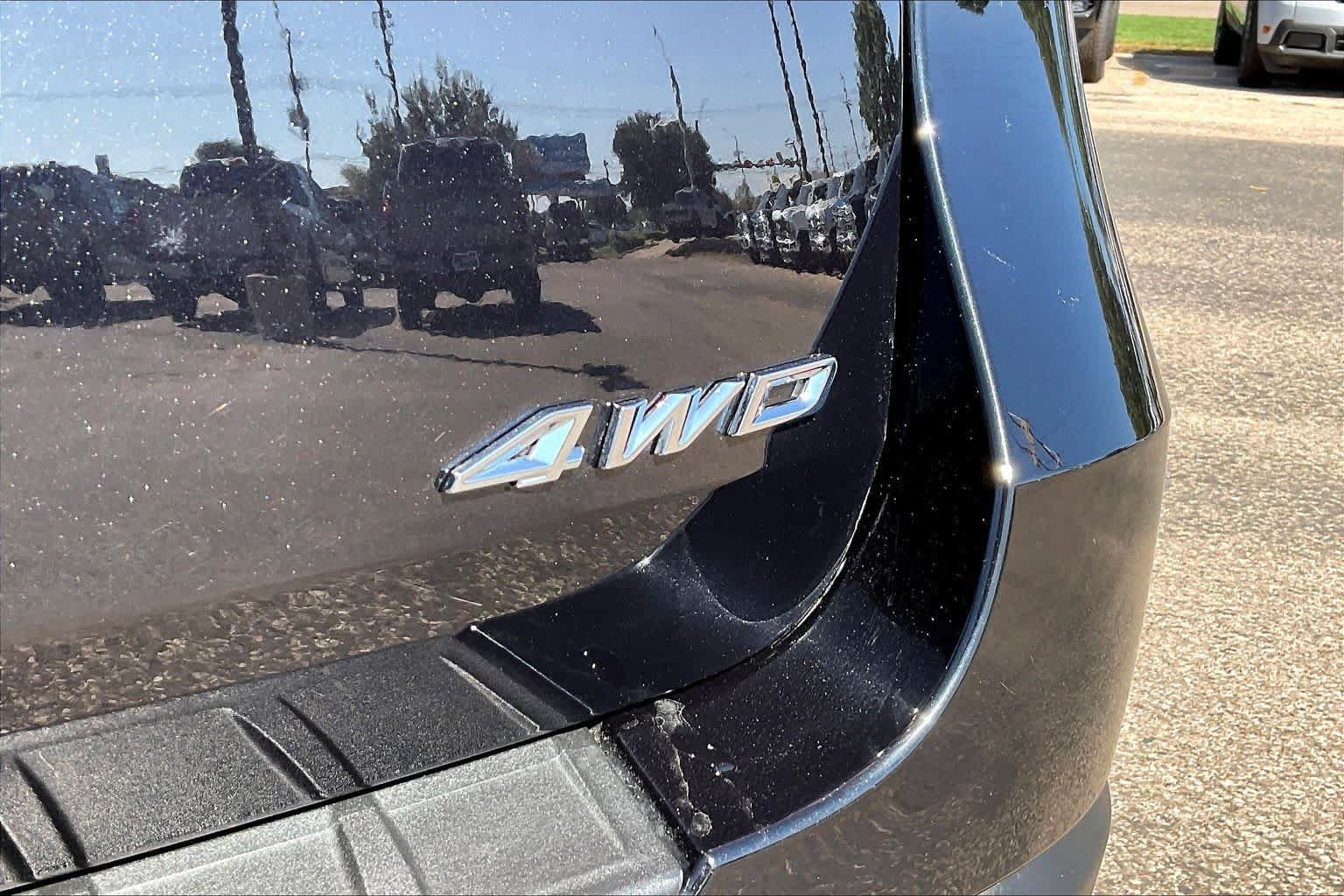 Certified 2025 Ford Explorer ST-Line AWD/4WD image 29