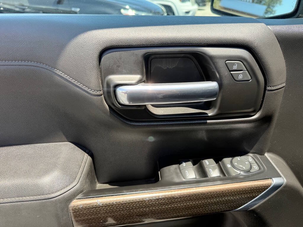 Used 2019 Chevrolet Silverado 1500 LT AWD/4WD image 9