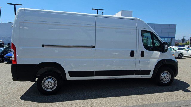 Used 2026 RAM ProMaster 2500 w/ Convenience Group FWD image 9
