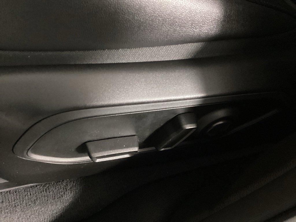 Used 2024 Jeep Grand Cherokee Trailhawk w/ Advanced Protech Group II image 17