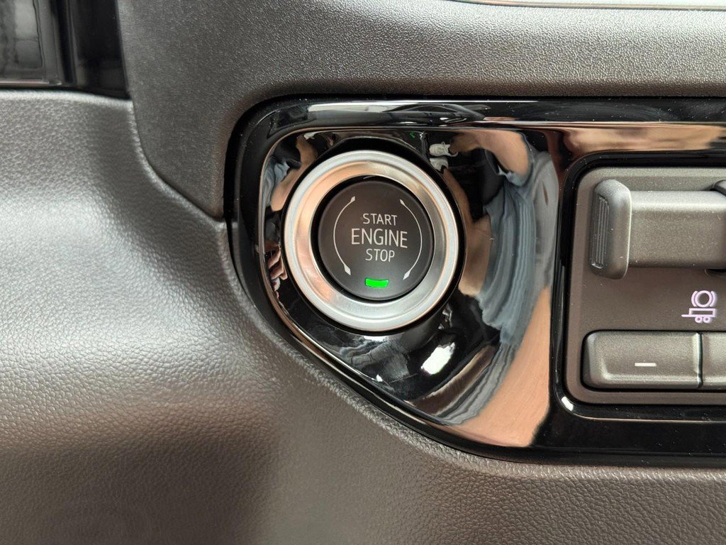 New 2026 GMC Sierra 1500 Elevation image 12