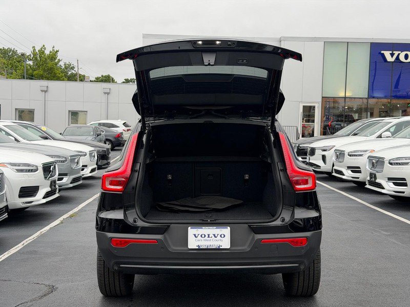 Certified 2023 Volvo XC40 Recharge Ultimate w/ Protection Package Premier AWD/4WD image 5
