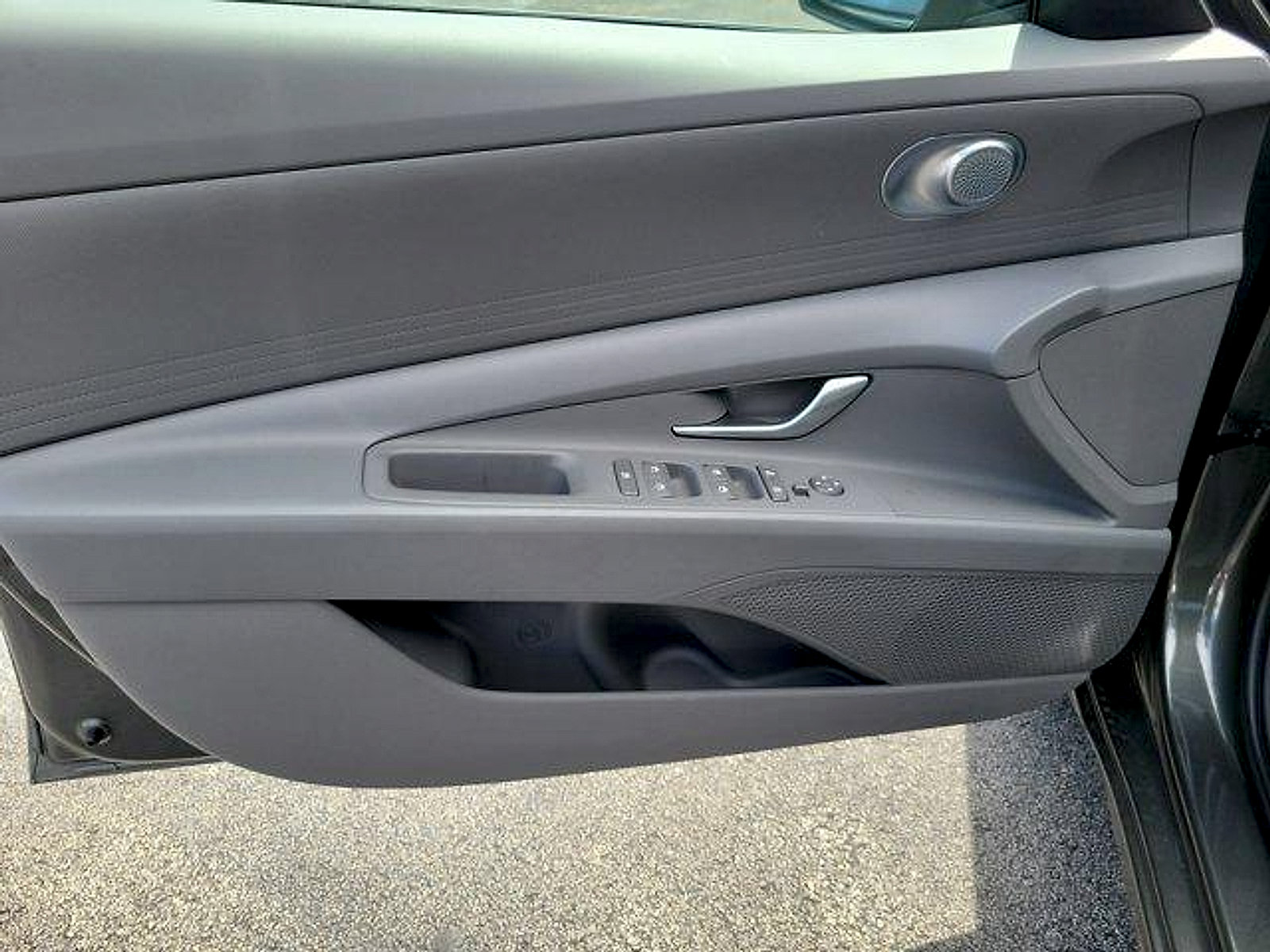 Used 2026 Hyundai Elantra SE FWD image 20