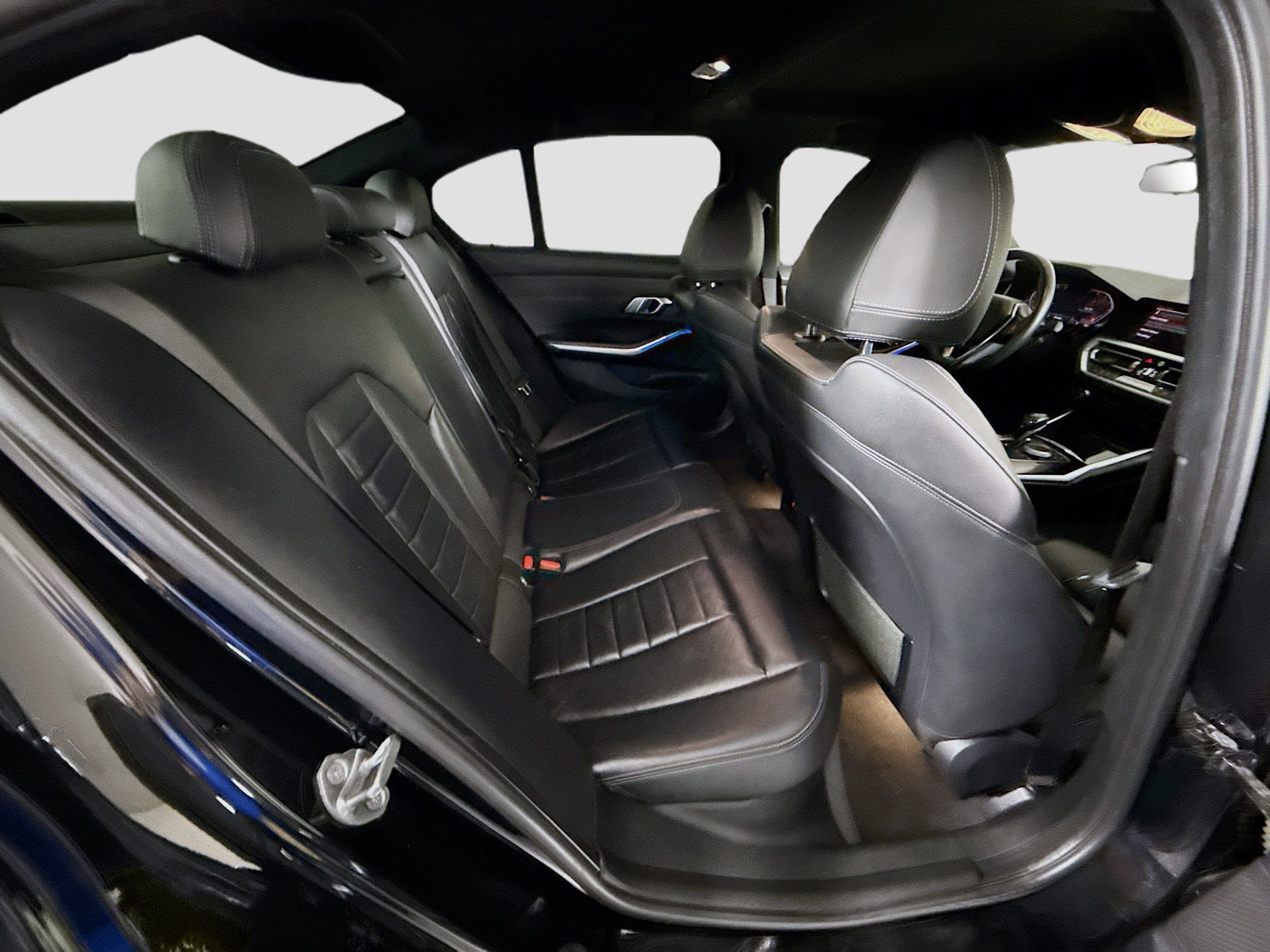 Used 2019 BMW 330i xDrive Sedan w/ Convenience Package image 27