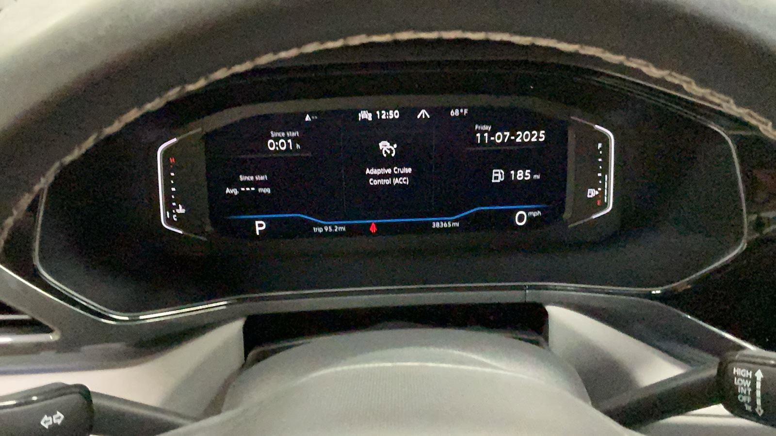 Used 2022 Volkswagen Taos SEL image 18